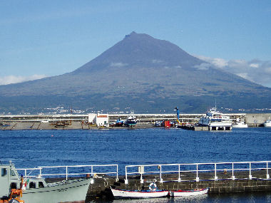 Udsigt til øen og vulaknen Pico